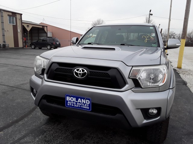 BUY TOYOTA TACOMA 2014 4WD DOUBLE CAB V6 AT (GS), West Quincy Auto Auction